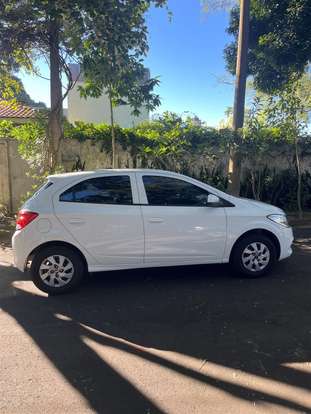 CHEVROLET-ONIX-2017