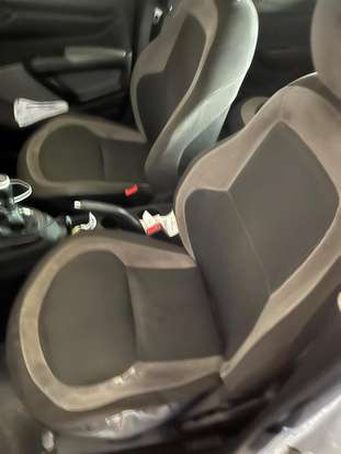 CHEVROLET-ONIX-2015