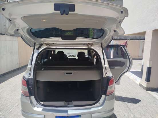 CHEVROLET-SPIN-2013