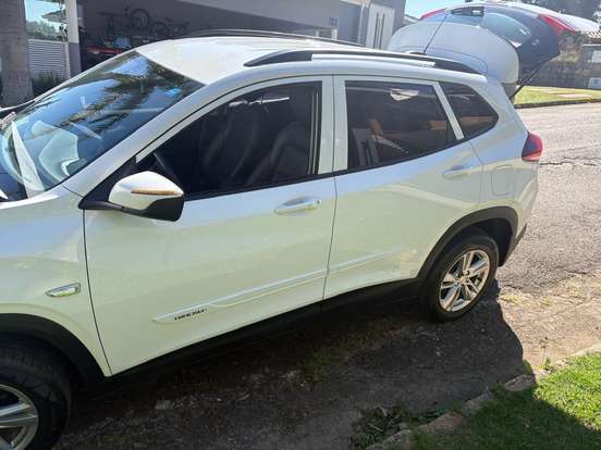 CHEVROLET-TRACKER-2020