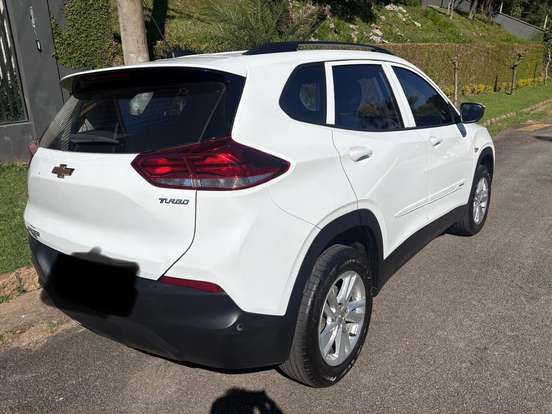 CHEVROLET-TRACKER-2020