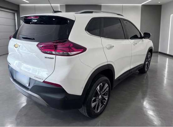 CHEVROLET-TRACKER-2023