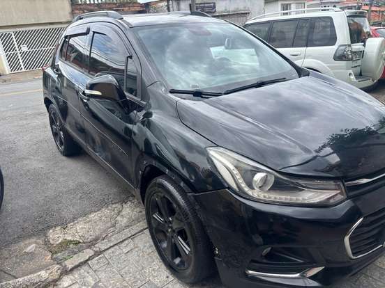 CHEVROLET-TRACKER-2018