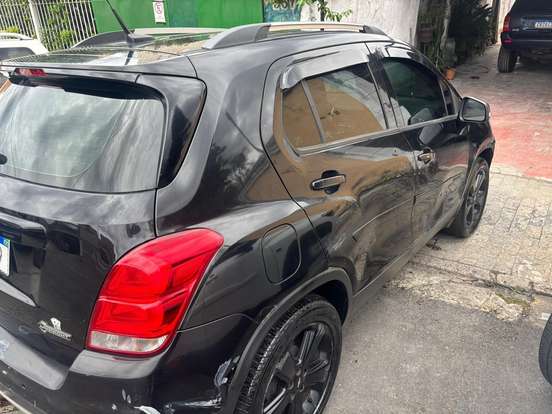 CHEVROLET-TRACKER-2018