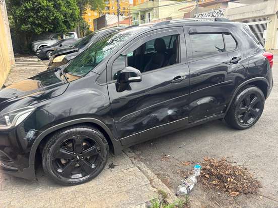 CHEVROLET-TRACKER-2018
