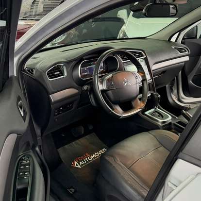 CITROËN-C4 LOUNGE-1.6 THP FLEX FEEL BVA CITROËN-C4 LOUNGE-2018