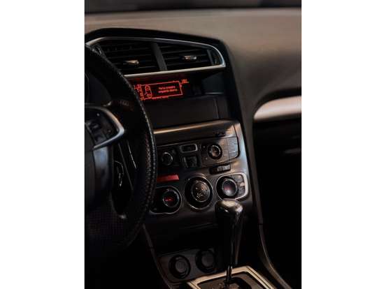 CITROËN-C4 LOUNGE-2.0 MPFI TENDANCE 16V FLEX 4P AUTOMÁTICO CITROËN-C4 LOUNGE-2013