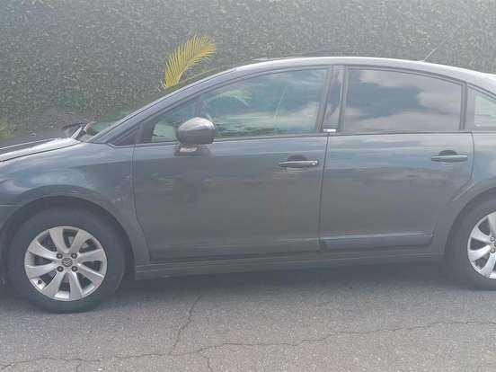CITROËN-C4-2.0 EXCLUSIVE SPORT SOLARIS 16V FLEX 4P AUTOMÁTICO CITROËN-C4-2011