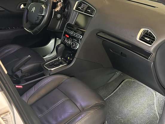 CITROËN-C4 LOUNGE-1.6 EXCLUSIVE 16V TURBO FLEX 4P AUTOMÁTICO CITROËN-C4 LOUNGE-2015
