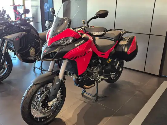 DUCATI-MULTISTRADA V2 S DUCATI-MULTISTRADA V2 S-2023