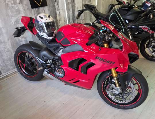 DUCATI-PANIGALE V4 S-2023