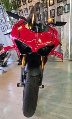 DUCATI-PANIGALE V4 S-2023