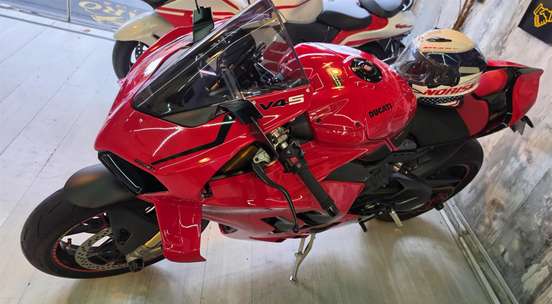 DUCATI-PANIGALE V4 S-2023