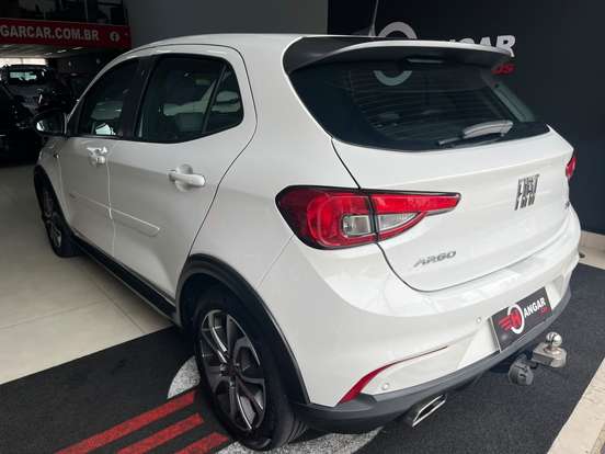 FIAT-ARGO-1.8 E.TORQ FLEX HGT AT6 FIAT-ARGO-2019