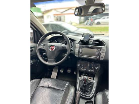 FIAT-BRAVO-2012