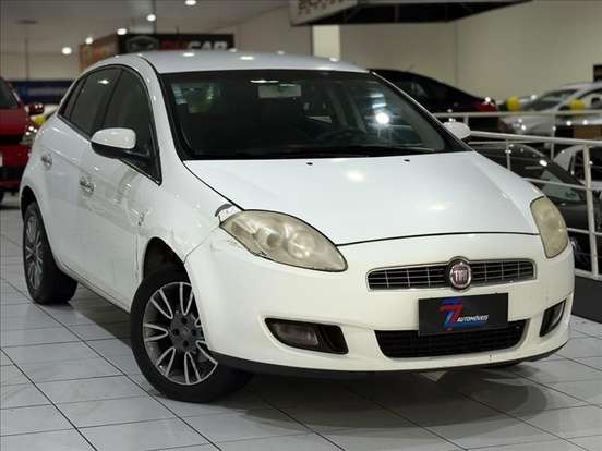 FIAT-BRAVO-1.8 ESSENCE 16V FLEX 4P AUTOMATIZADO FIAT-BRAVO-2013