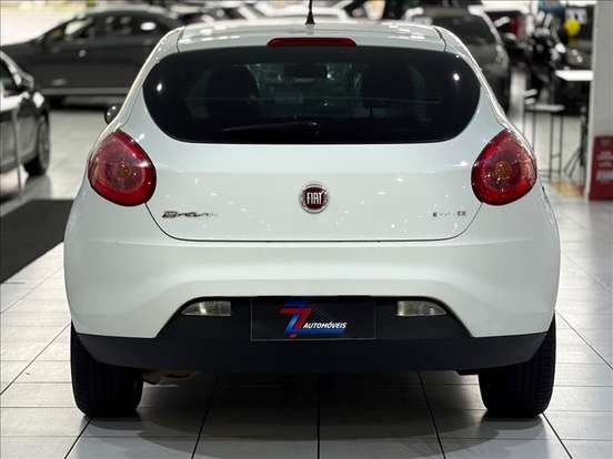 FIAT-BRAVO-1.8 ESSENCE 16V FLEX 4P AUTOMATIZADO FIAT-BRAVO-2013