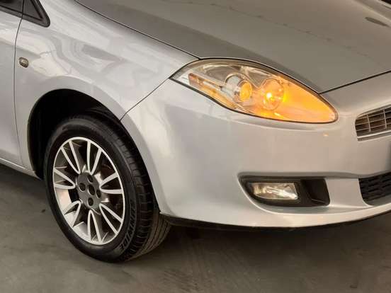 FIAT-BRAVO-1.8 ESSENCE 16V FLEX 4P MANUAL FIAT-BRAVO-2012