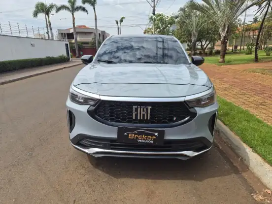 FIAT-FASTBACK-2022
