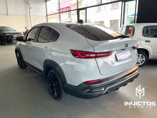 FIAT-FASTBACK-2022