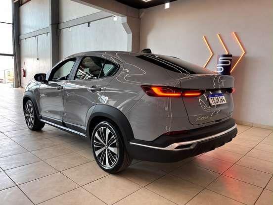 FIAT-FASTBACK-1.0 TURBO 200 HYBRID AUDACE CVT FIAT-FASTBACK-2025