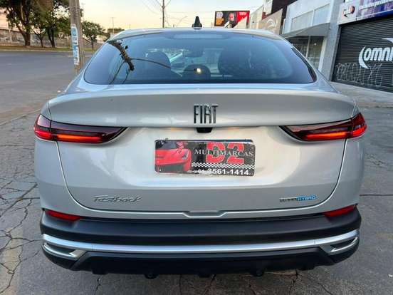 FIAT-FASTBACK-1.0 TURBO 200 HYBRID AUDACE CVT FIAT-FASTBACK-2025