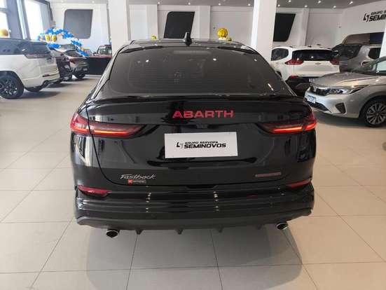 FIAT-FASTBACK-2025