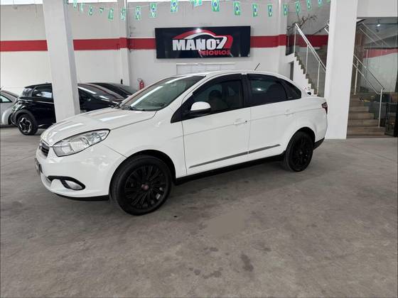 FIAT GRAND SIENA 1.6 MPI ESSENCE 16V FLEX 4P MANUAL