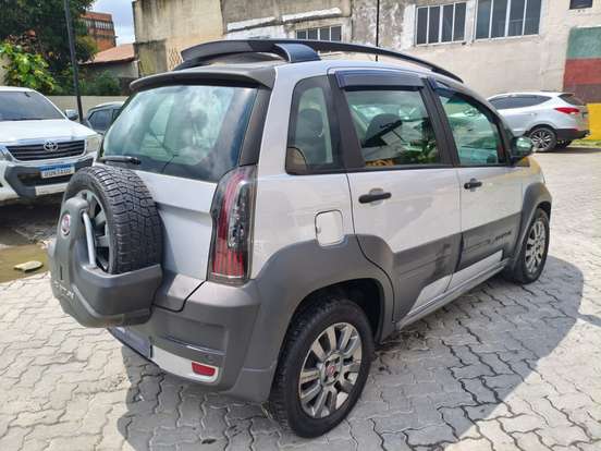 FIAT-IDEA-1.8 MPI ADVENTURE 16V FLEX 4P AUTOMATIZADO FIAT-IDEA-2015
