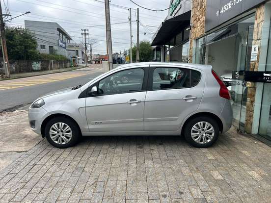 FIAT-PALIO-2014