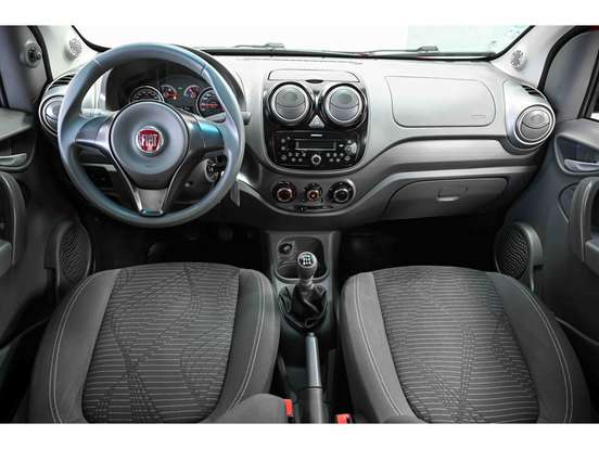 FIAT-PALIO-2016