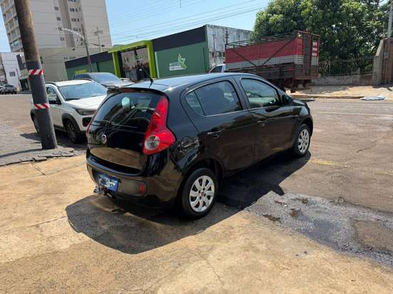 FIAT-PALIO-2015
