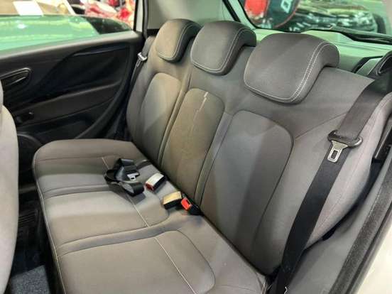 FIAT-PUNTO-1.4 ATTRACTIVE 8V FLEX 4P MANUAL FIAT-PUNTO-2013