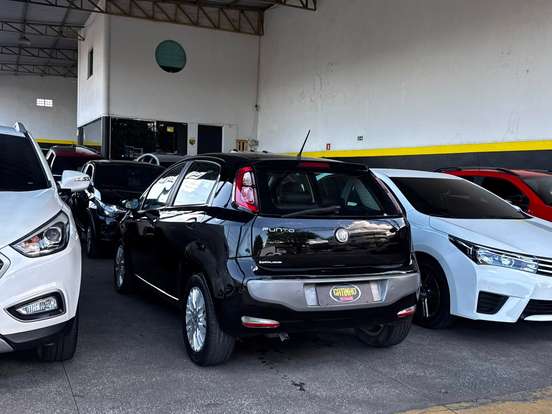 FIAT-PUNTO-2014