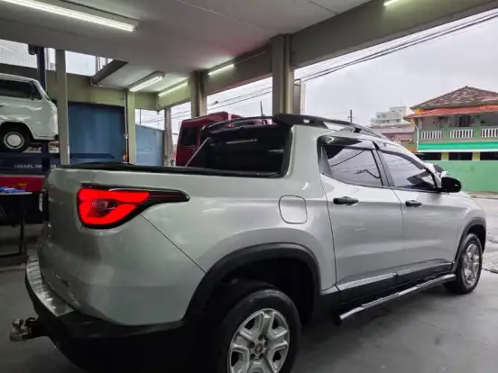 FIAT-TORO-1.8 16V EVO FLEX FREEDOM AT6 FIAT-TORO-2016