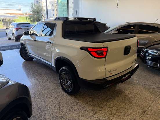 FIAT-TORO-2023
