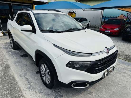 FIAT-TORO-2017
