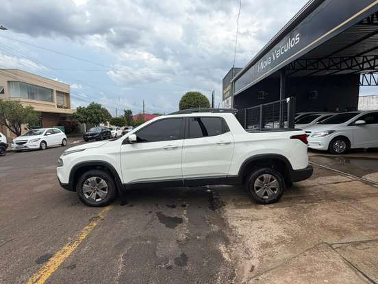 FIAT-TORO-1.8 16V EVO FLEX FREEDOM AT6 FIAT-TORO-2018