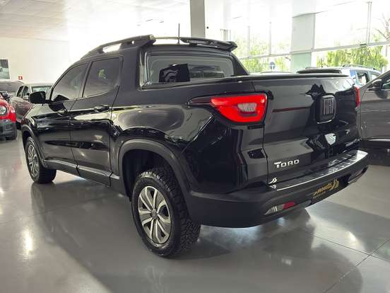 FIAT-TORO-2017
