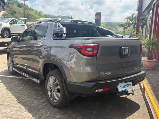 FIAT-TORO-2020