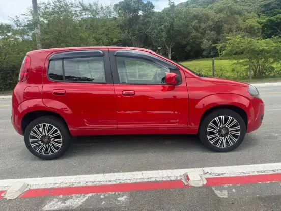 FIAT-UNO-1.0 EVO VIVACE 8V FLEX 4P MANUAL FIAT-UNO-2015