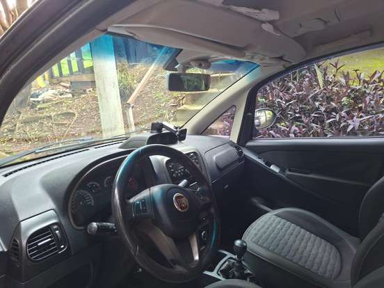 FIAT-IDEA-1.8 MPI ADVENTURE 16V FLEX 4P AUTOMATIZADO FIAT-IDEA-2014