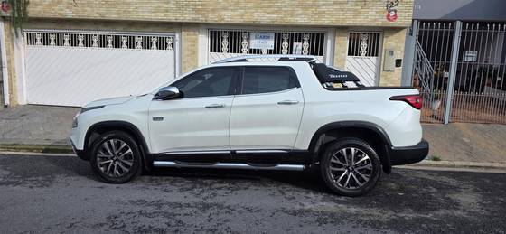FIAT TORO 2.0 16V TURBO DIESEL RANCH 4WD AT9