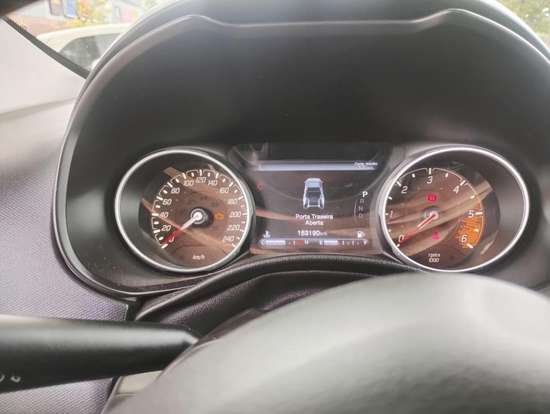 FIAT-TORO-2016