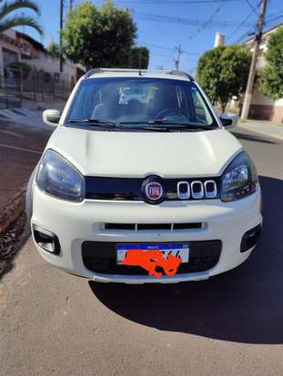 FIAT-UNO-2015