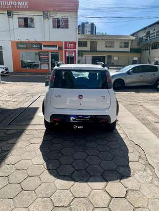 FIAT-UNO-2020