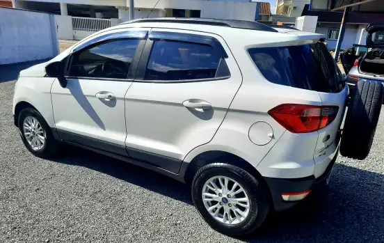 FORD-ECOSPORT-2016