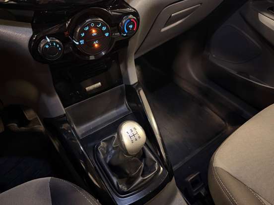 FORD-ECOSPORT-2015