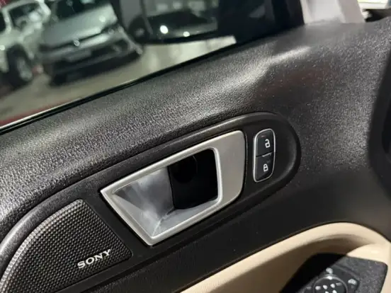 FORD-ECOSPORT-2.0 DIRECT FLEX TITANIUM AUTOMÁTICO FORD-ECOSPORT-2017