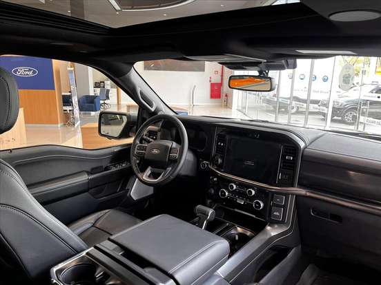 FORD-F-150-5.0 V8 GASOLINA CD LARIAT BLACK FX4 AUTOMÁTICO FORD-F-150-2025